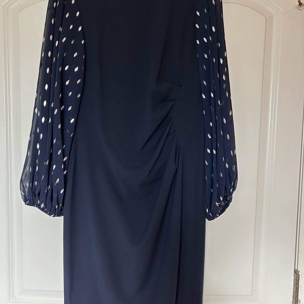Jessica Howard Boat Neck Long sleeve Scuba Crepe Sheath Dress, worn one time